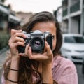 Mirrorless vs Point and Shoot: Choosing the Right Camera for Your Photography Needs