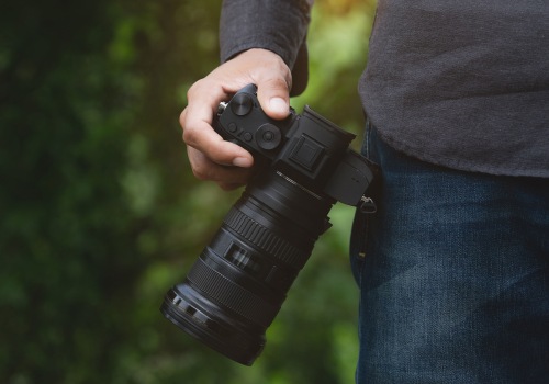 A Complete Guide to Mid-range Mirrorless Cameras